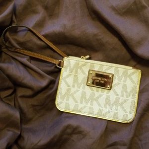 Michael Kors wristlet